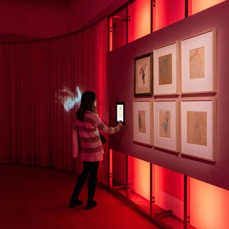 Vista dell'allestimento della mostra di Rodin al Mudec di Milano