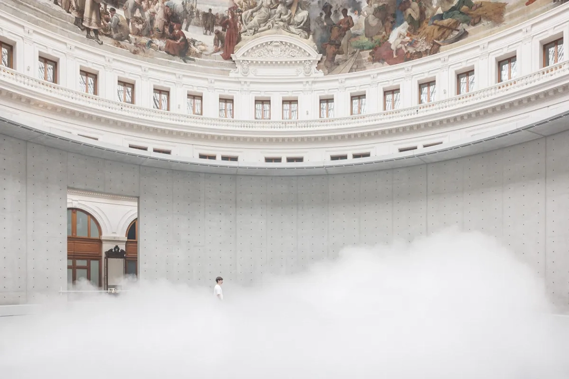 veduta della scultura di nebbia all'interno della Rotonda