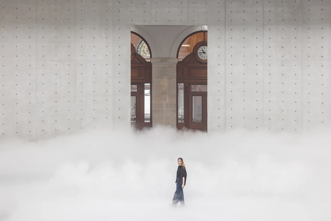 veduta della scultura di nebbia all'interno della Rotonda
